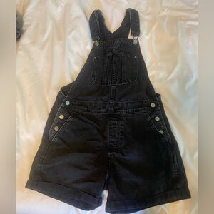 Old Navy Black Overall Shorts - size small